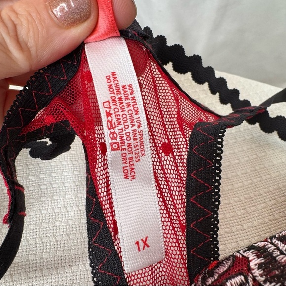 Red and Black Floral Embroidered Thong Panties from Splendies Size 1X - Picture 7 of 10